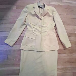 Anne Klein Yellow Blazer and Skirt Set BEAUTIFUL!